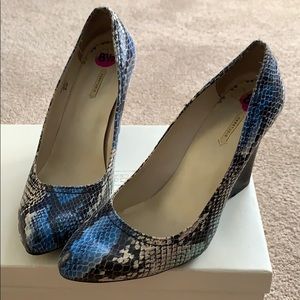 Animal kingdom beauties! Multi color wedges!